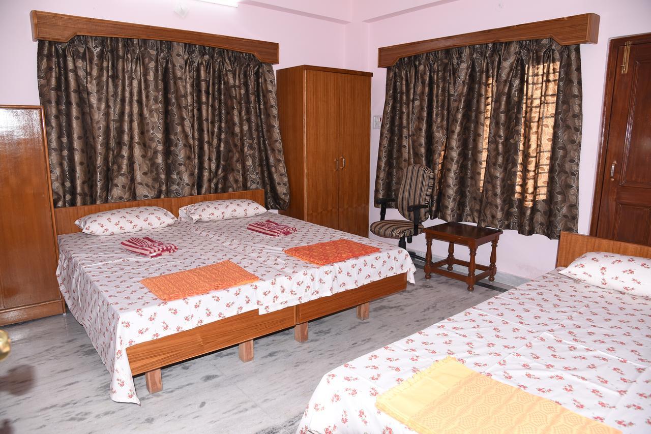 Anjani Mansion Hotel Hyderabad Exterior photo