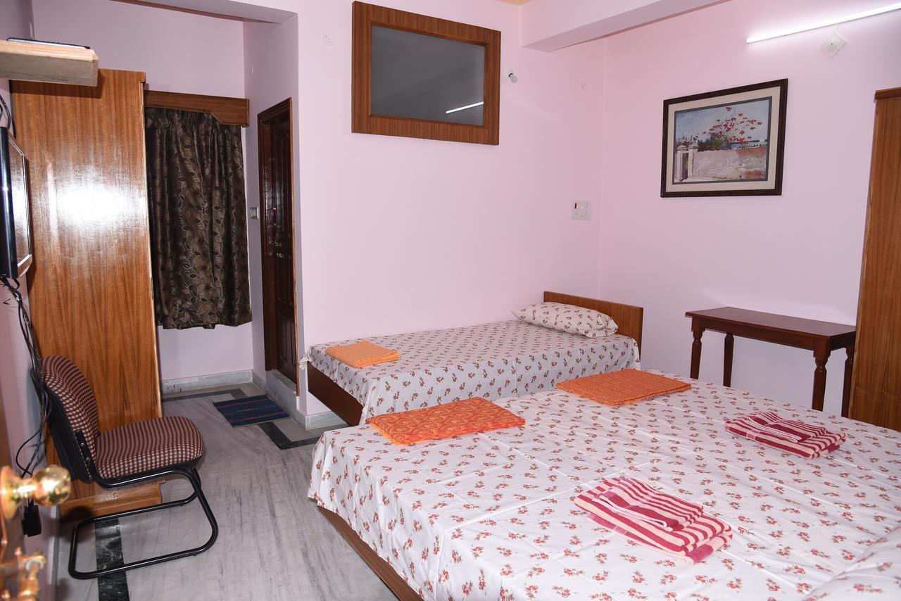Anjani Mansion Hotel Hyderabad Exterior photo