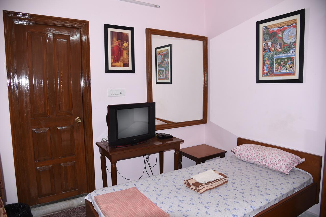 Anjani Mansion Hotel Hyderabad Exterior photo